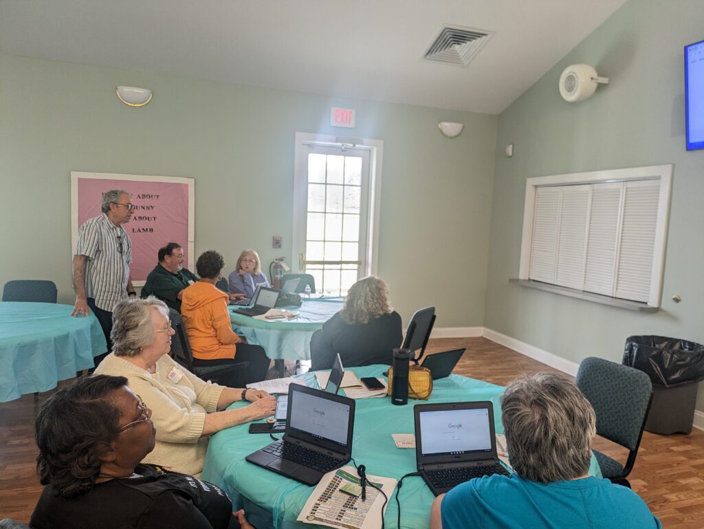 ROANEnet Offers Free Computer Training Classes at Loudon Senior Center ROANEnet Offers Free Computer Training Classes at Loudon Senior Center
